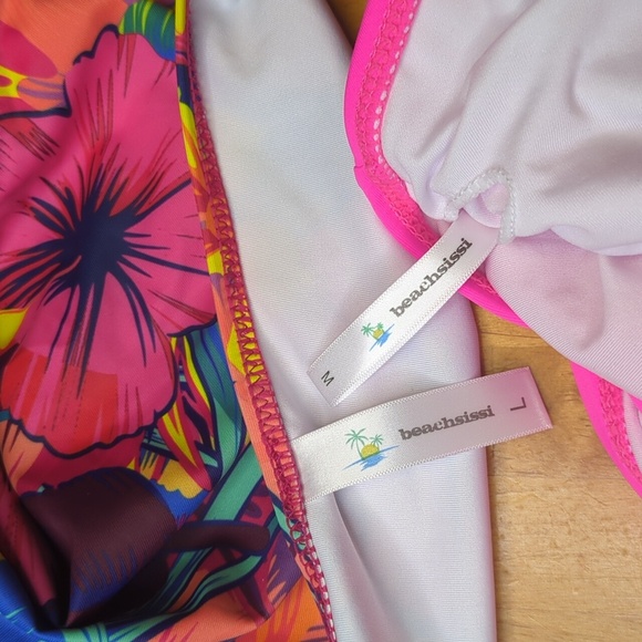 Beachsissi Tankini Set - Halter Top & Highrise Tropical Bottom Size M* - Picture 11 of 11